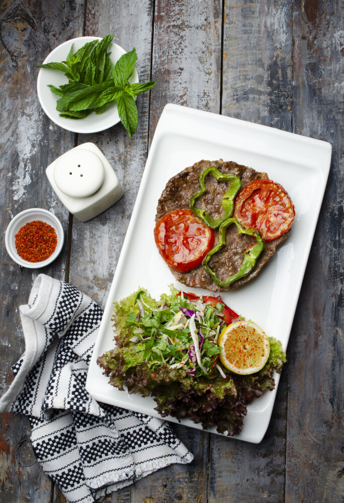 كفتة بالطماطم/ Kofta Tomatoes